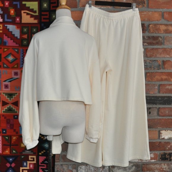 LIT Active Concept Soft Leisure Set 2 Piece Sweater, Wide Leg Pants Ivory M - Picture 5 of 10